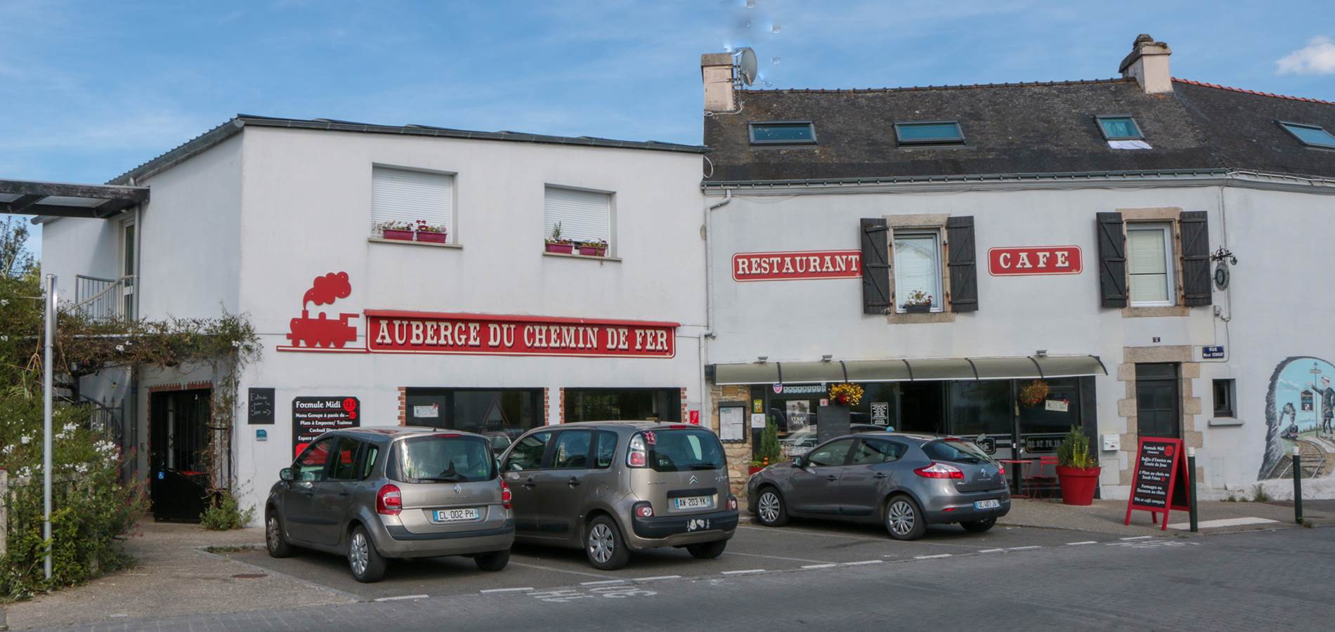 Auberge Chemin de Fer façade ©